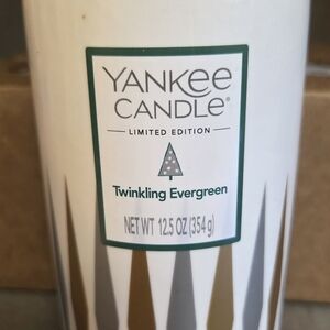 🆕️Yankee Candle Twinkling Evergreen.🎄🕯🎄